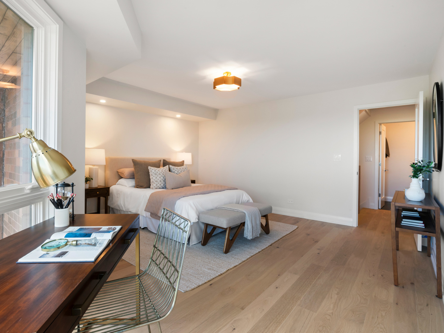 3700 N Lake Shore Drive Unit: 702