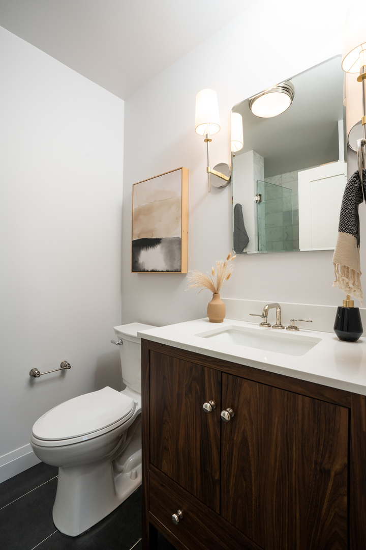 3700 N Lake Shore Drive Unit: 702