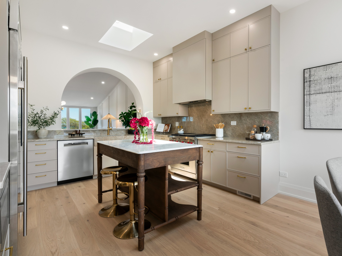 3700 N Lake Shore Drive Unit: 702