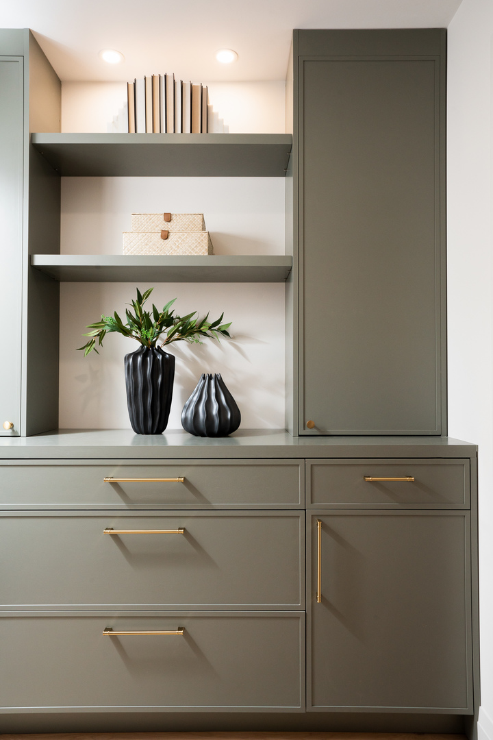 3700 N Lake Shore Drive Unit: 702