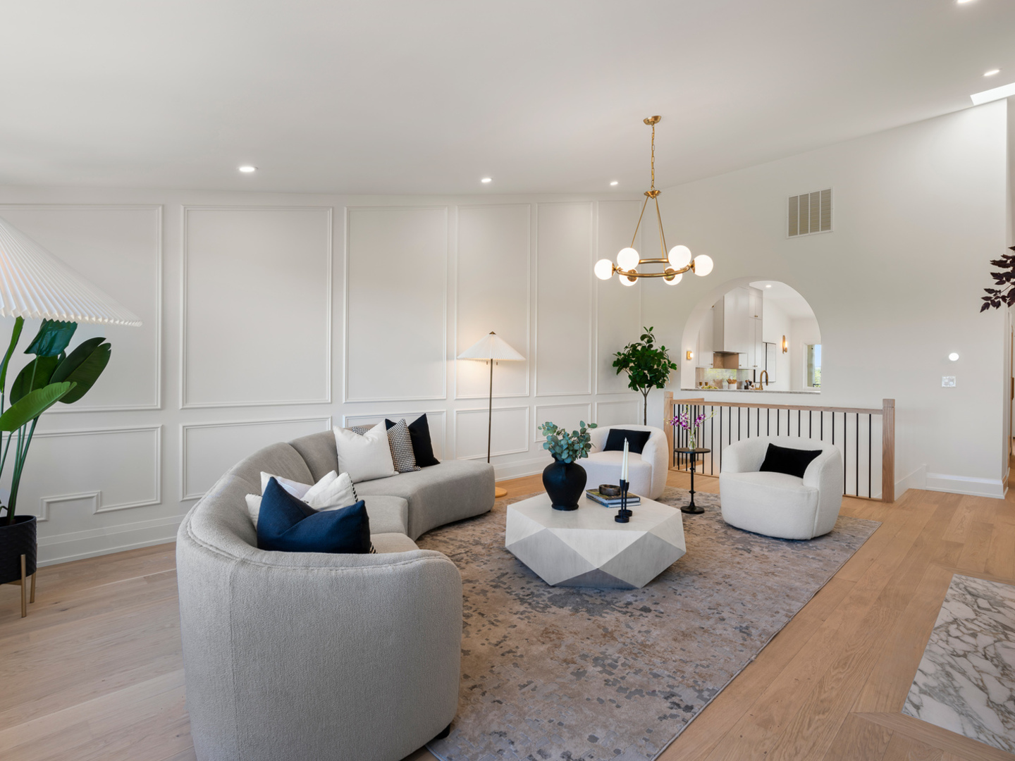 3700 N Lake Shore Drive Unit: 702