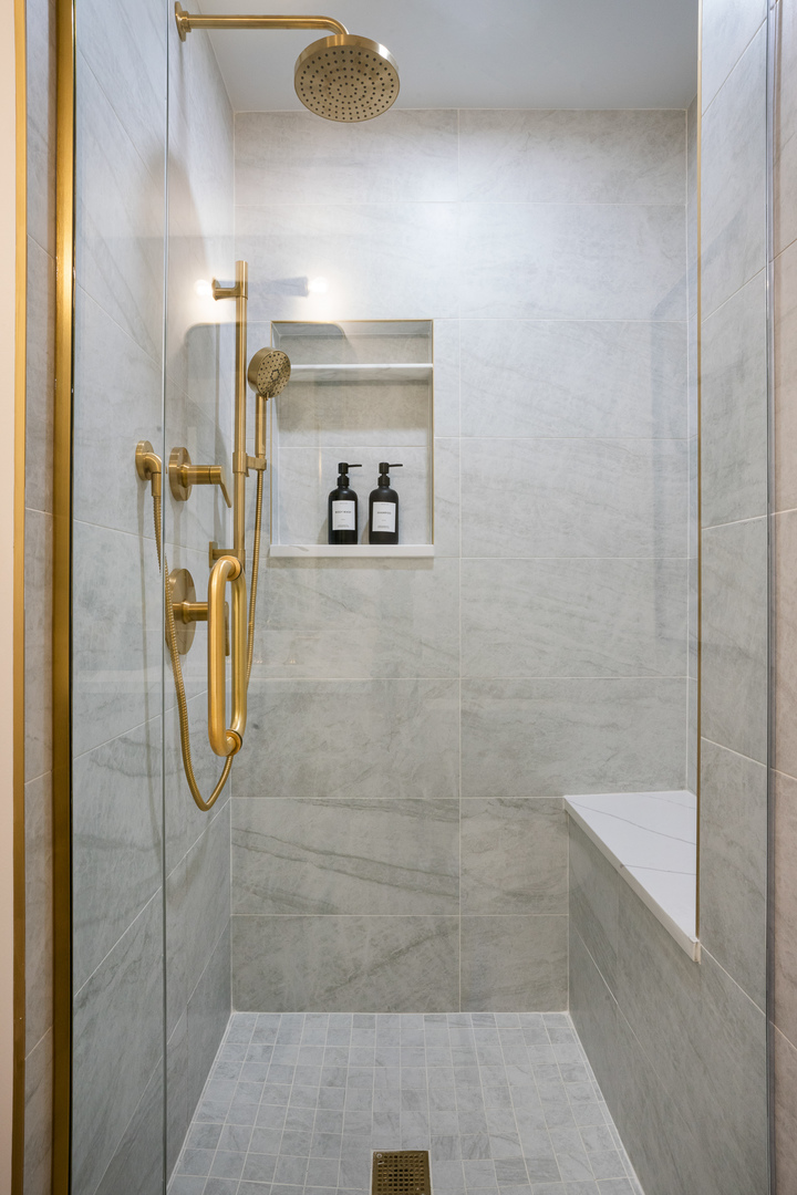 3700 N Lake Shore Drive Unit: 702