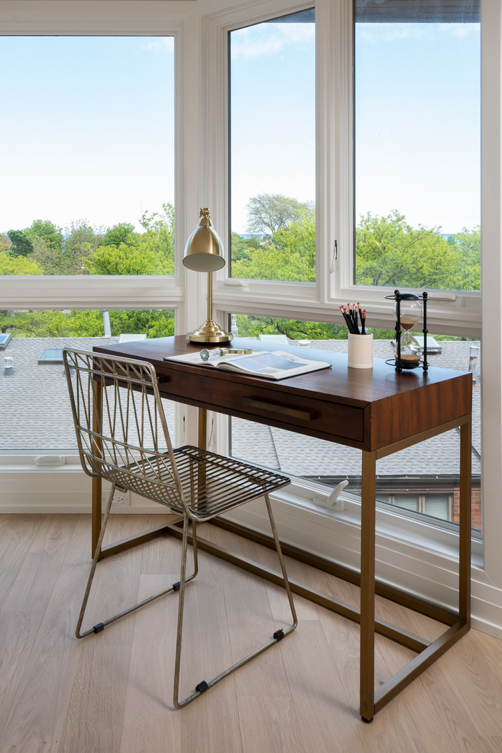 3700 N Lake Shore Drive Unit: 702
