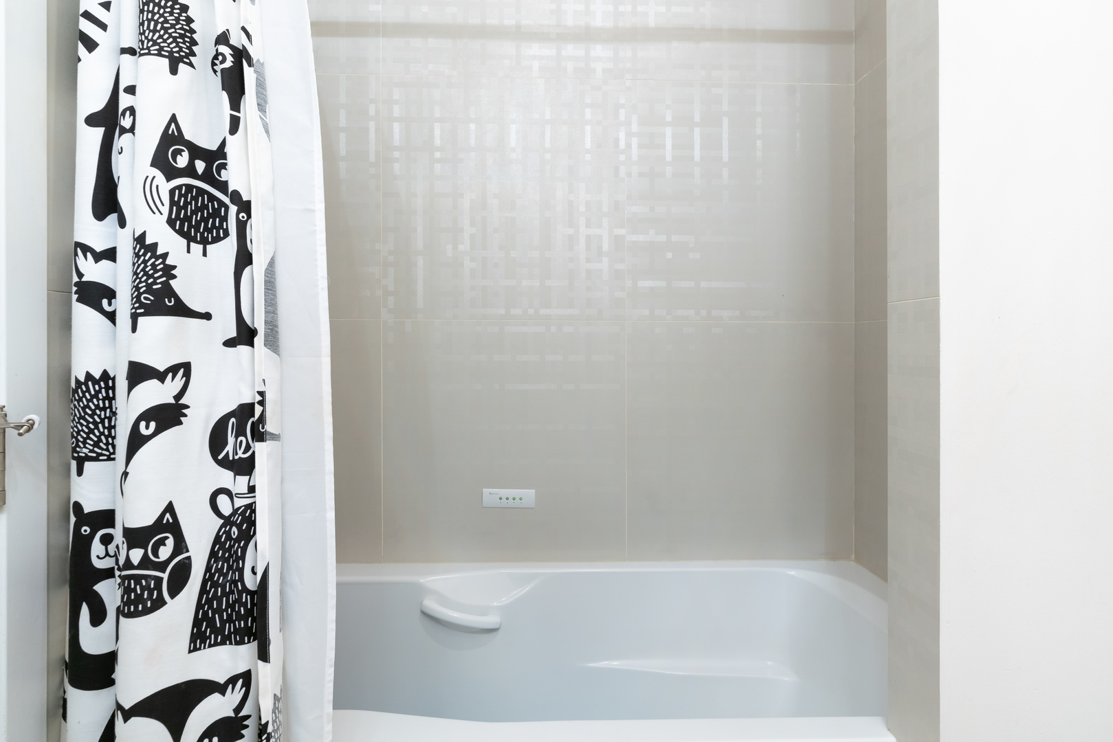 2324 W Huron Street Unit: 1E