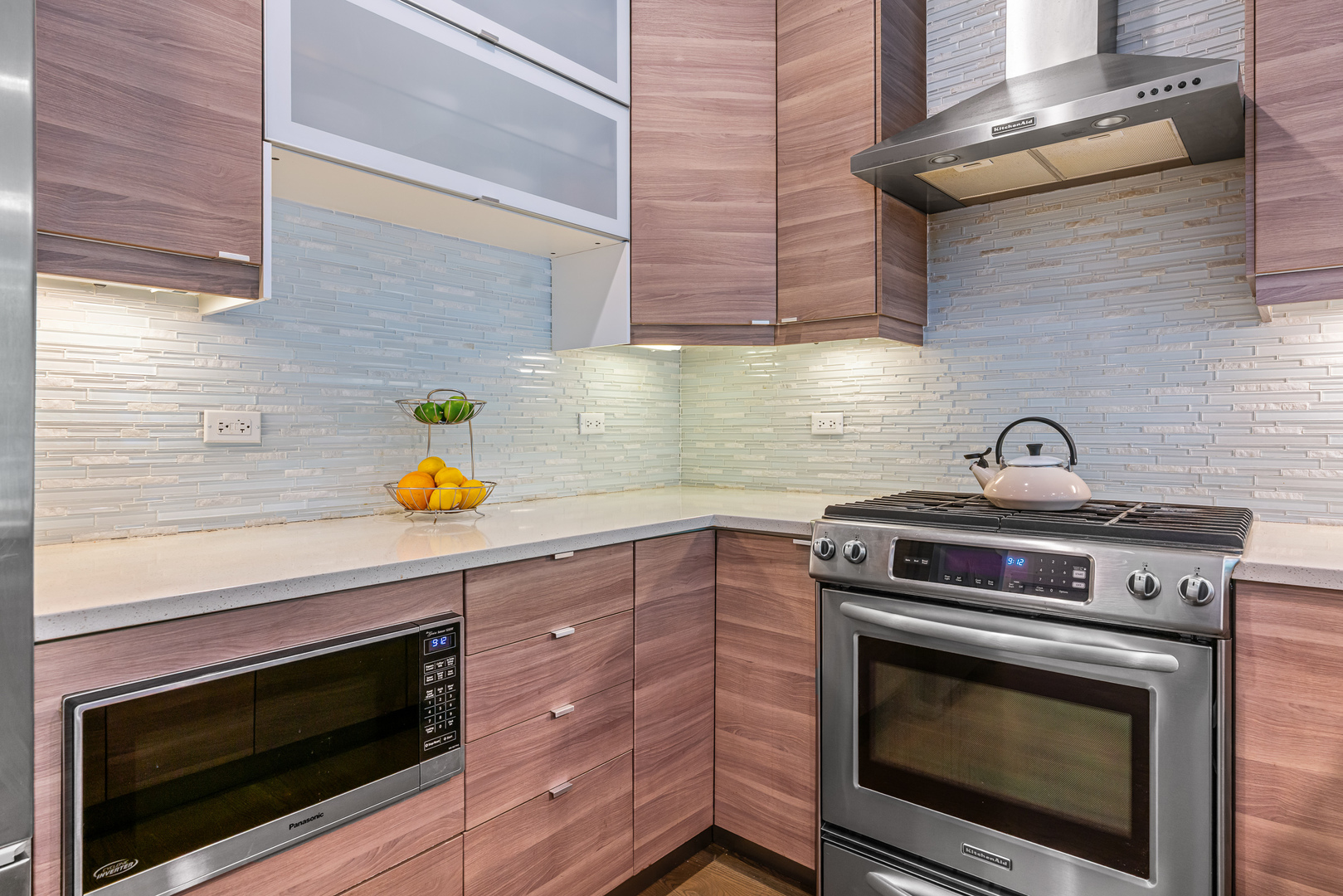 2324 W Huron Street Unit: 1E