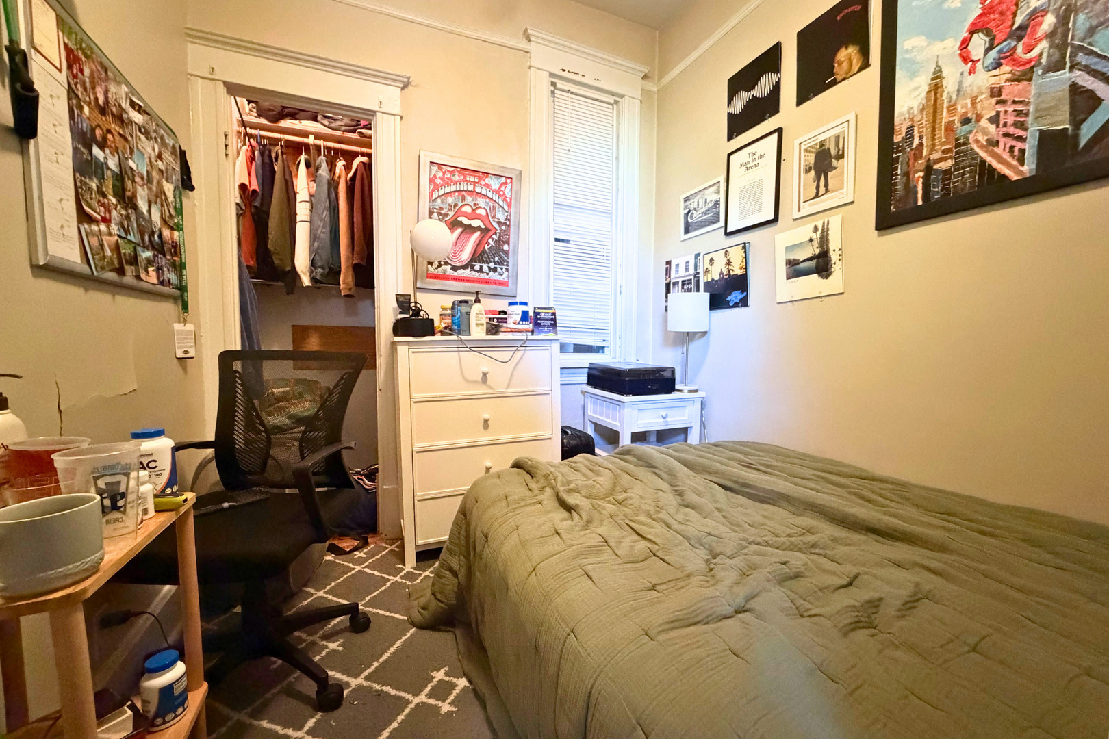 1016 W OAKDALE Avenue Unit: 1