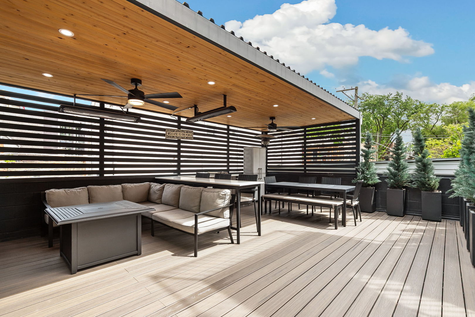 2717 N Racine Avenue Unit: 1
