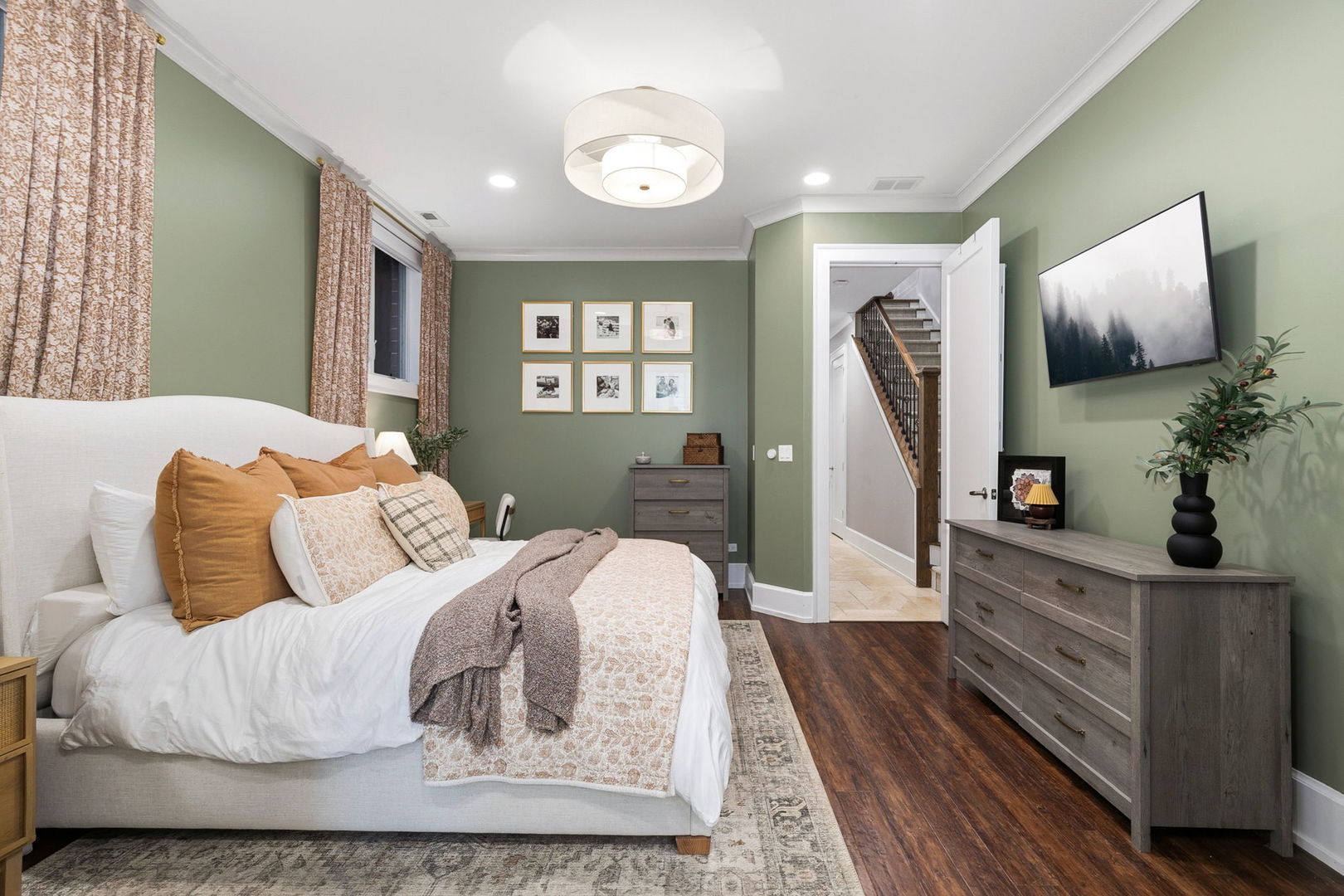 2717 N Racine Avenue Unit: 1