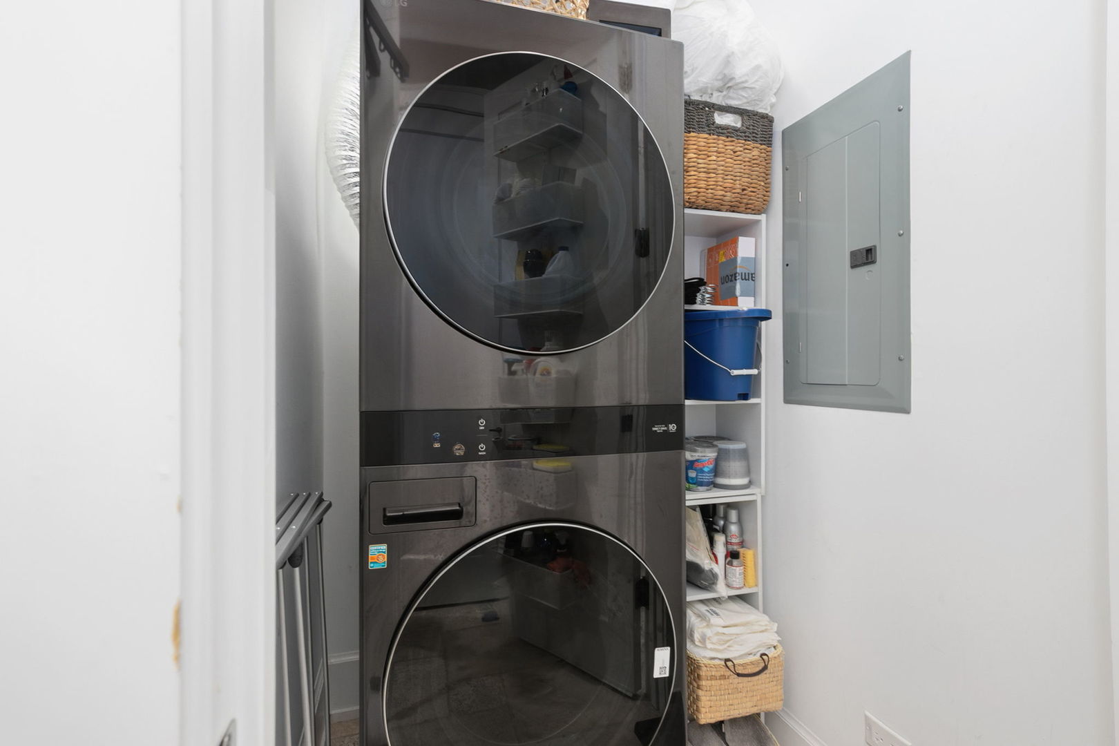 2717 N Racine Avenue Unit: 1