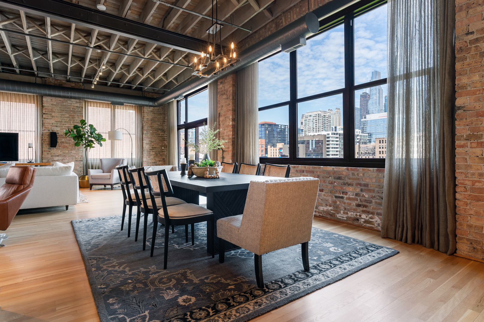 420 W Grand Avenue Unit: 5D