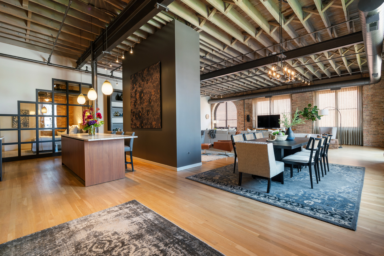 420 W Grand Avenue Unit: 5D