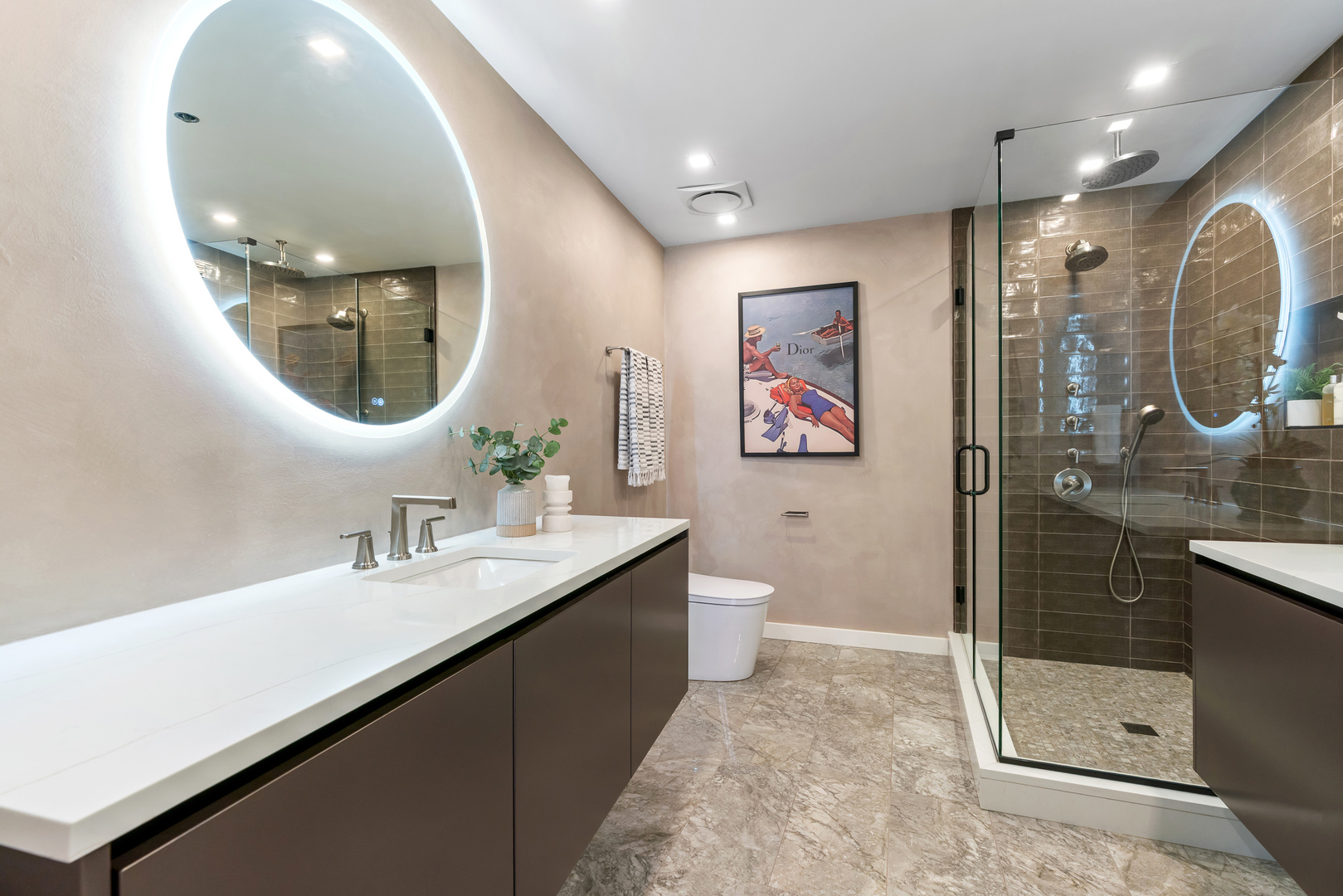 420 W Grand Avenue Unit: 5D