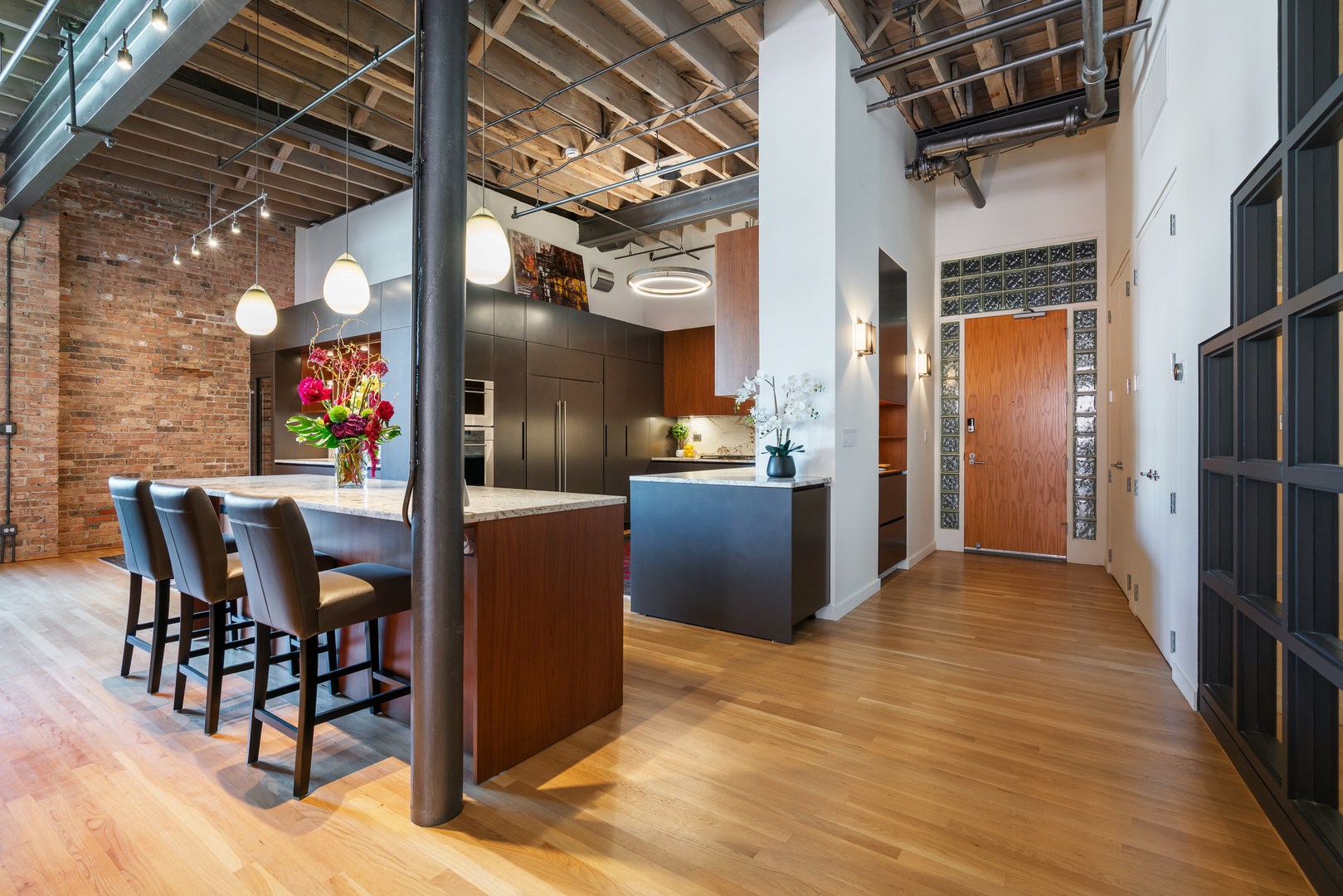 420 W Grand Avenue Unit: 5D
