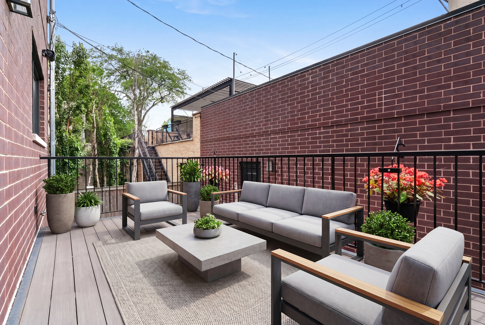 2738 N Racine Avenue Unit: 1w