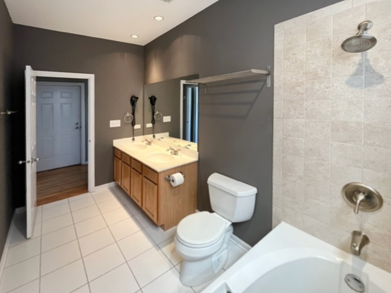 4315 N Richmond Street Unit: 2N