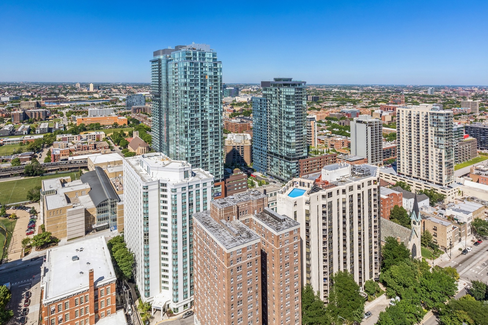 111 W Maple Street Unit: 3311