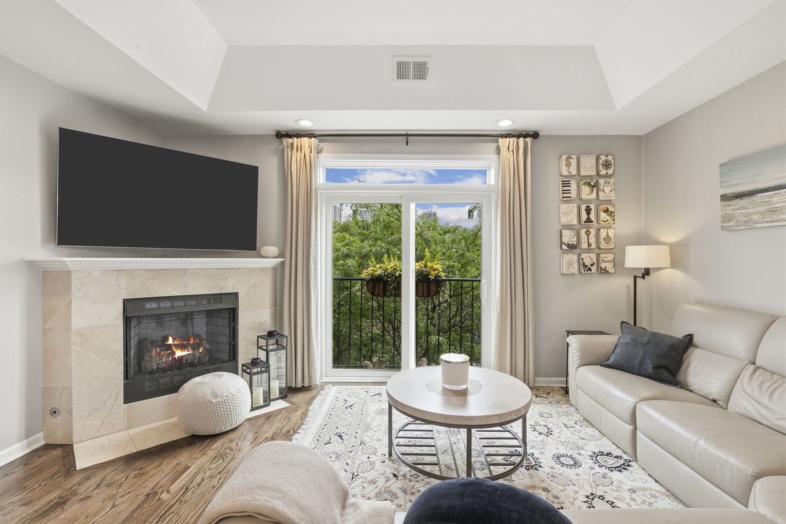 1422 N Orleans Street Unit: 3S