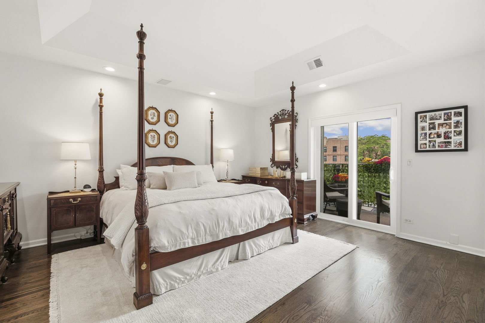 1422 N Orleans Street Unit: 3S