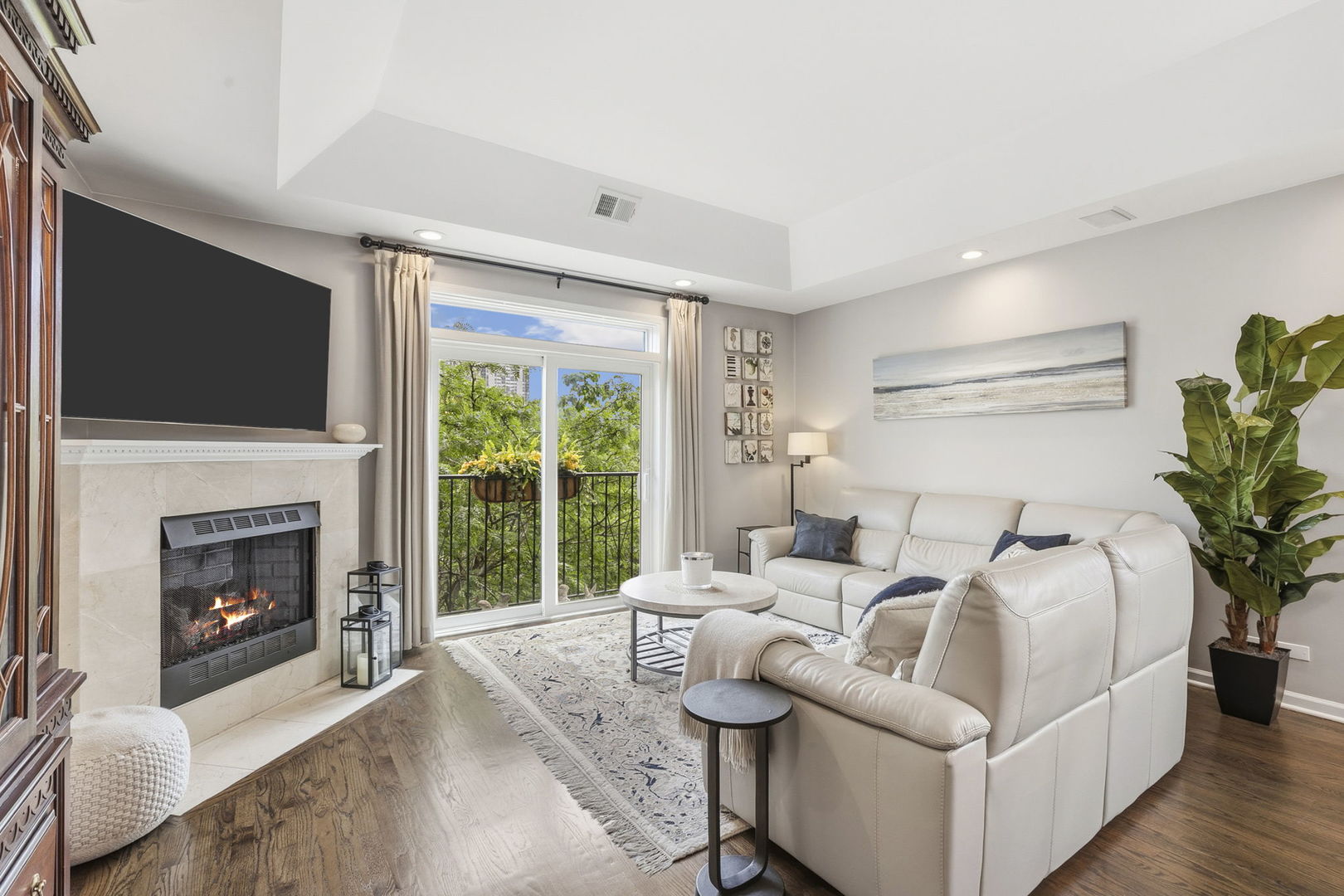 1422 N Orleans Street Unit: 3S