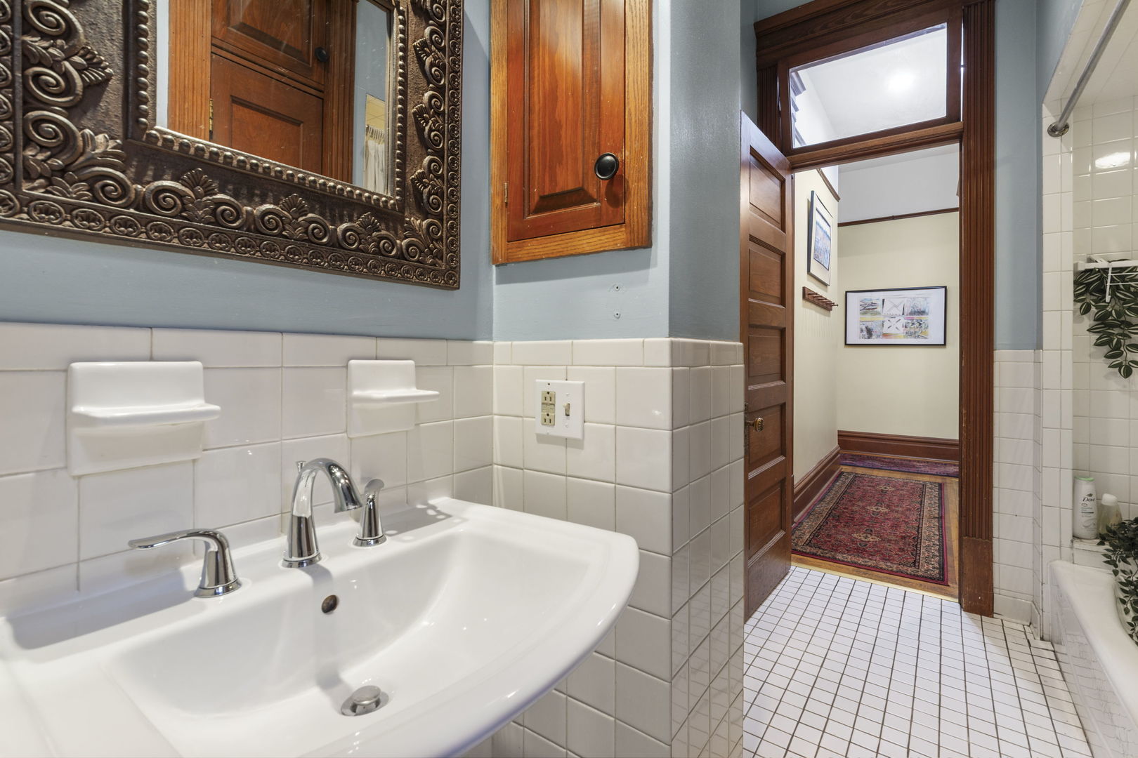 5744 S Kenwood Avenue Unit: 1