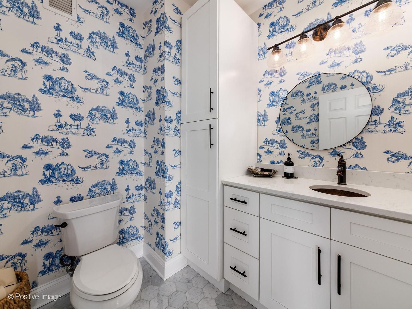 635 N Dearborn Street Unit: 1301