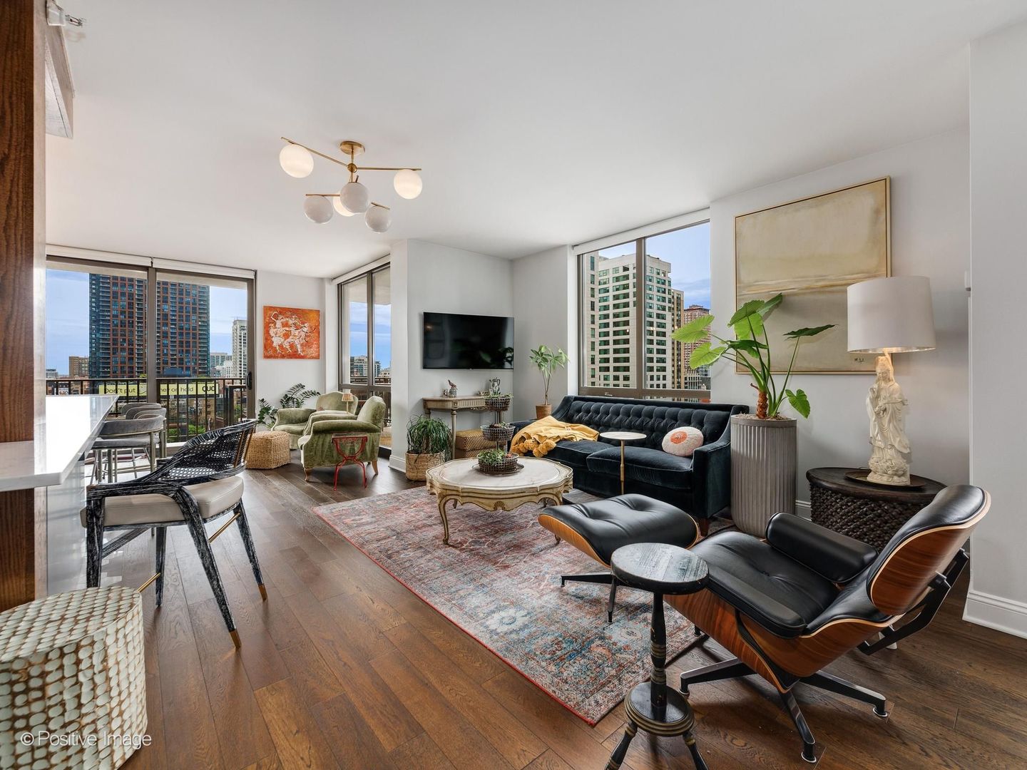 635 N Dearborn Street Unit: 1301