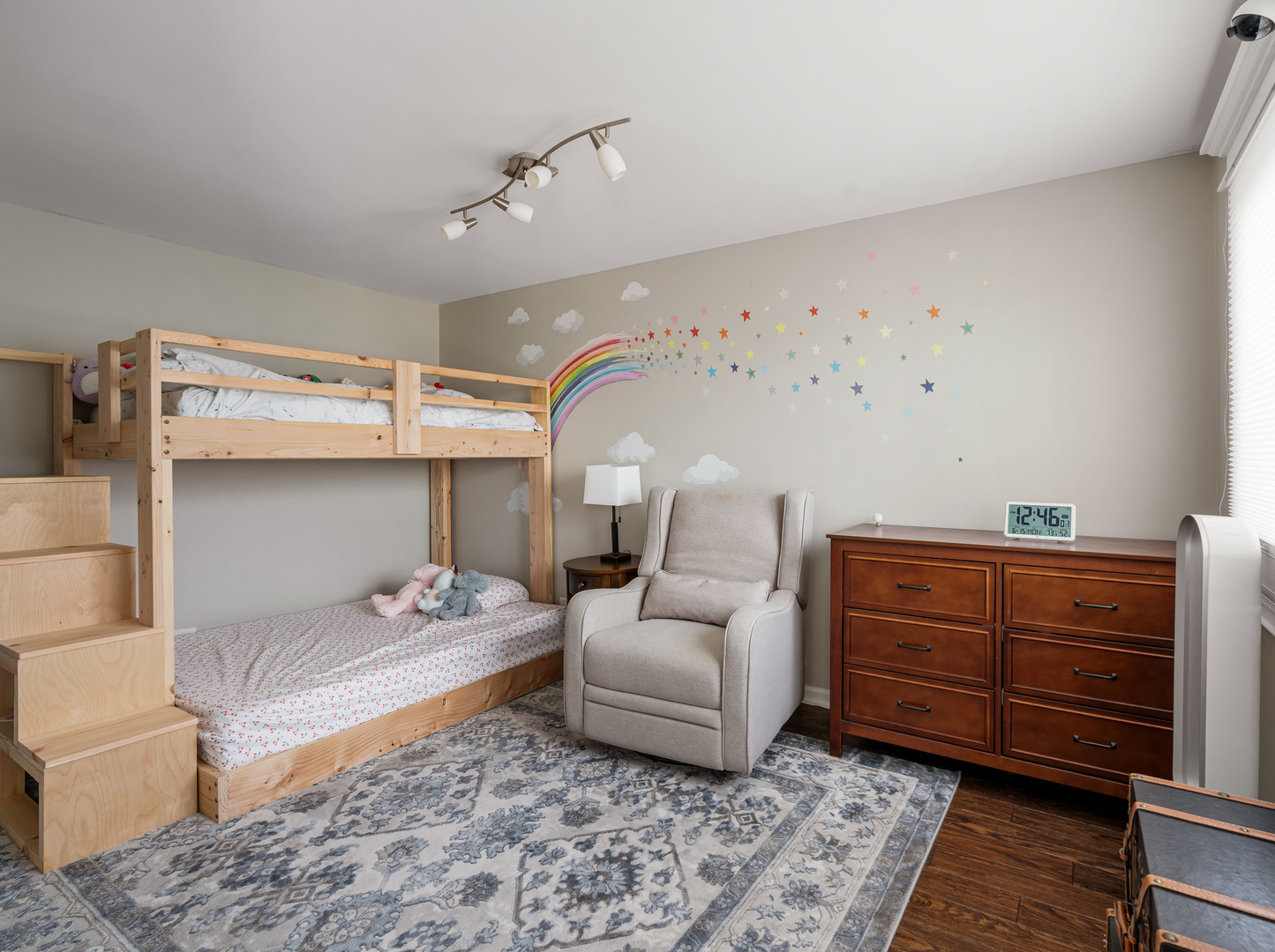 2740 N WAYNE Avenue Unit: F