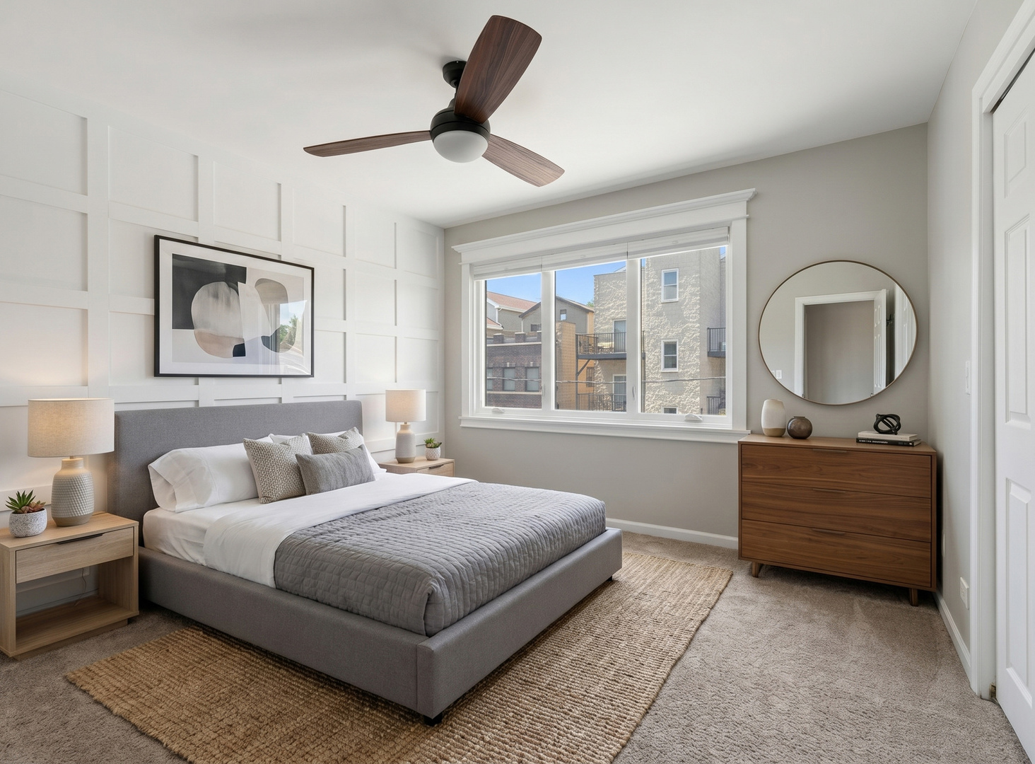 2740 N WAYNE Avenue Unit: F
