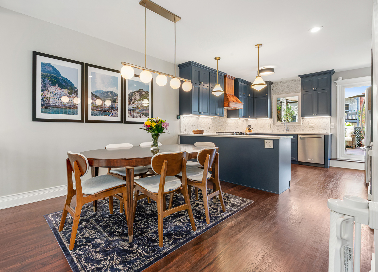 2740 N WAYNE Avenue Unit: F