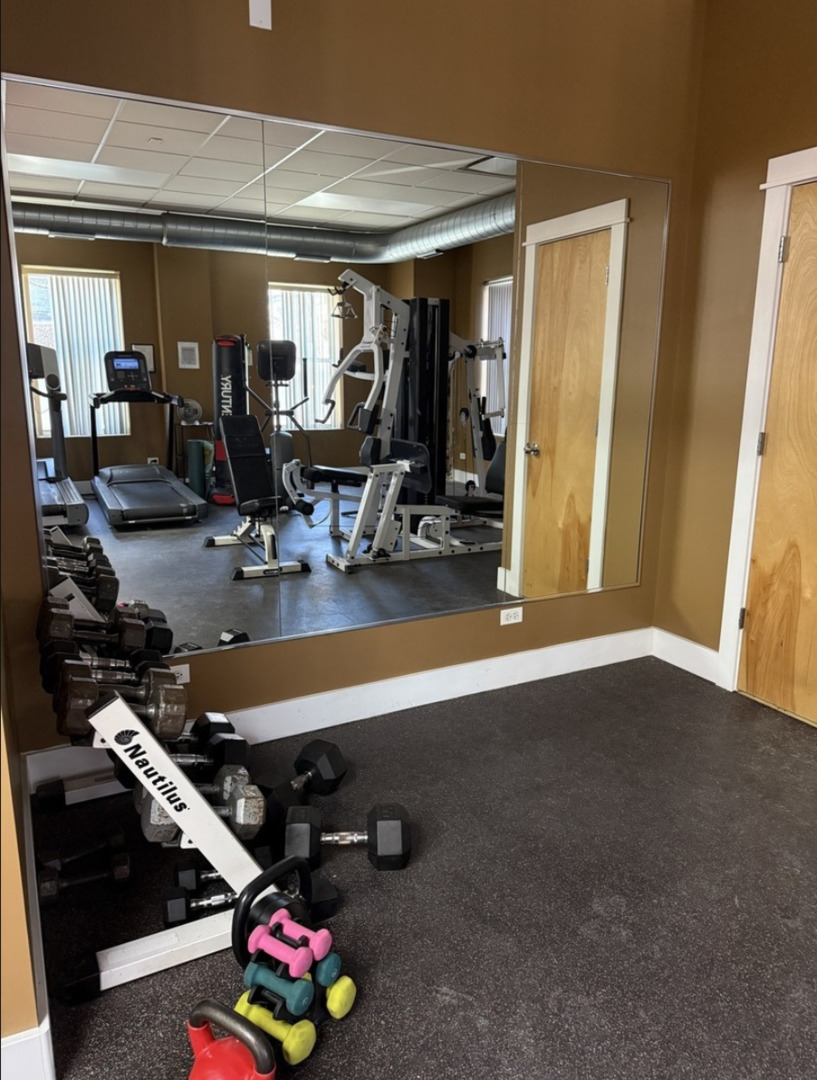 5400 S Harper Avenue Unit: 1403
