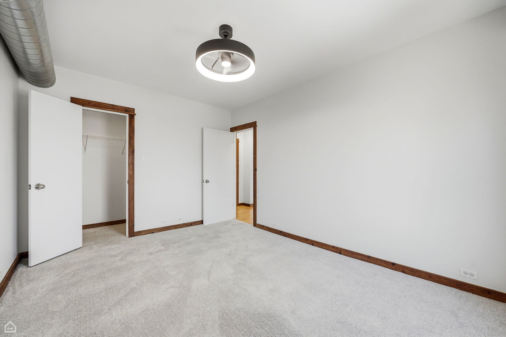 5400 S Harper Avenue Unit: 1403