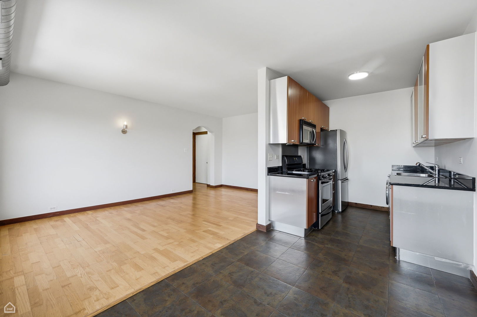 5400 S Harper Avenue Unit: 1403