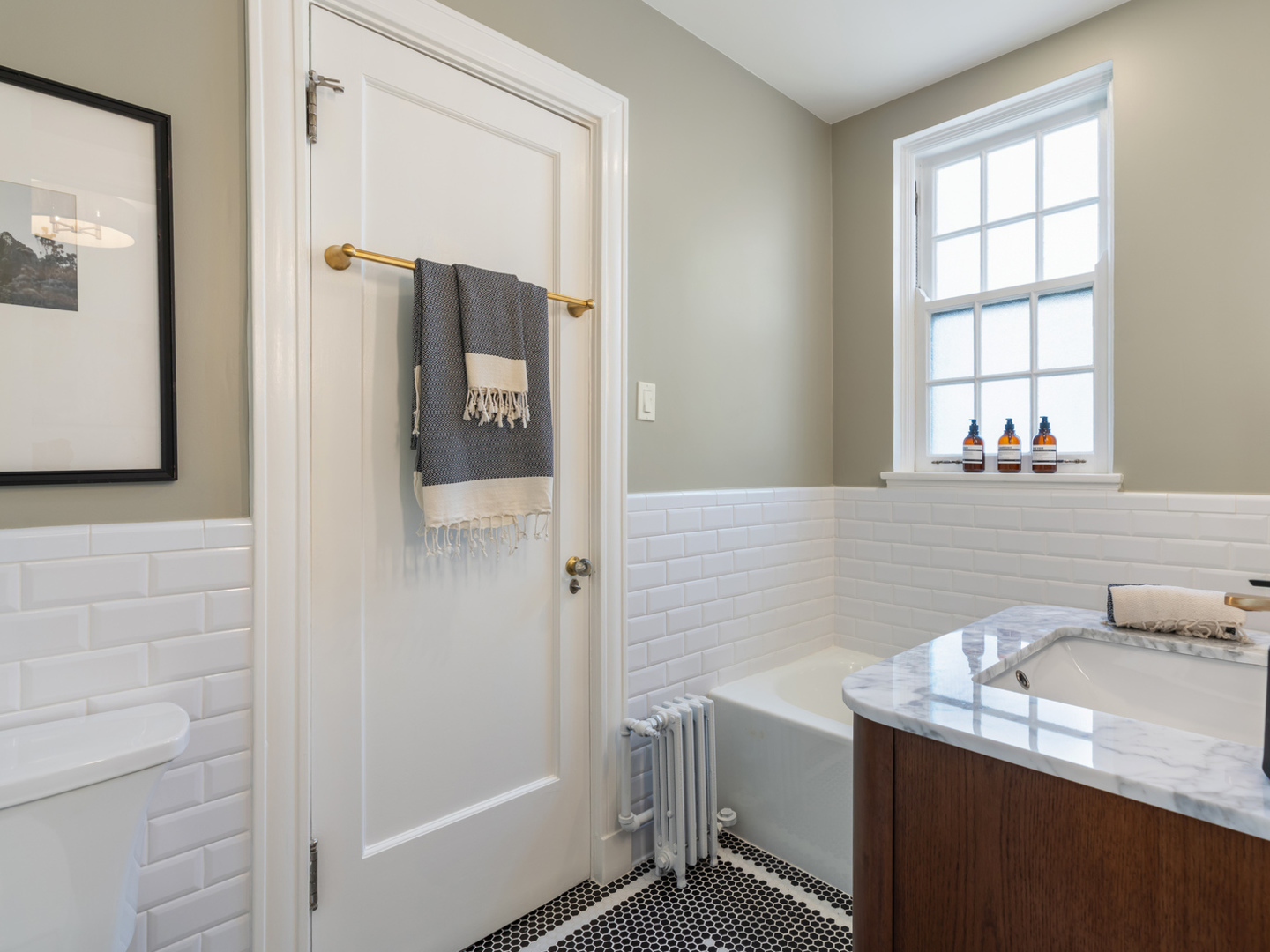 3800 N Lake Shore Drive Unit: 11E