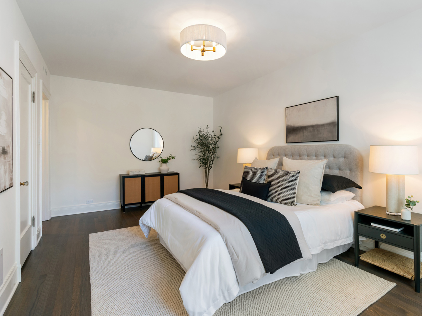 3800 N Lake Shore Drive Unit: 11E