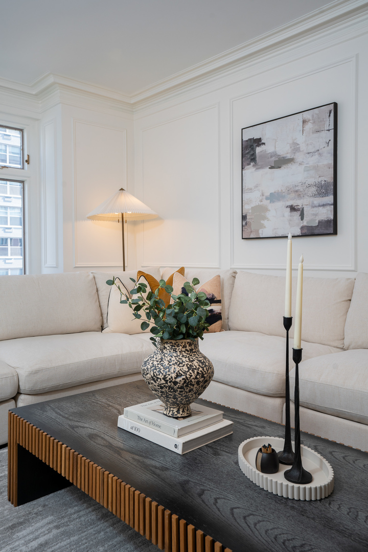 3800 N Lake Shore Drive Unit: 11E