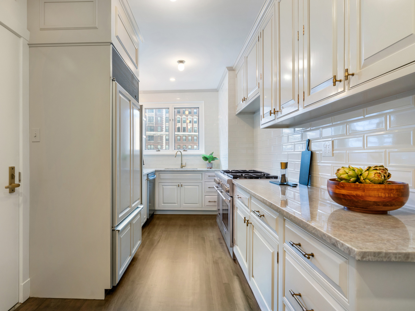 3800 N Lake Shore Drive Unit: 11E
