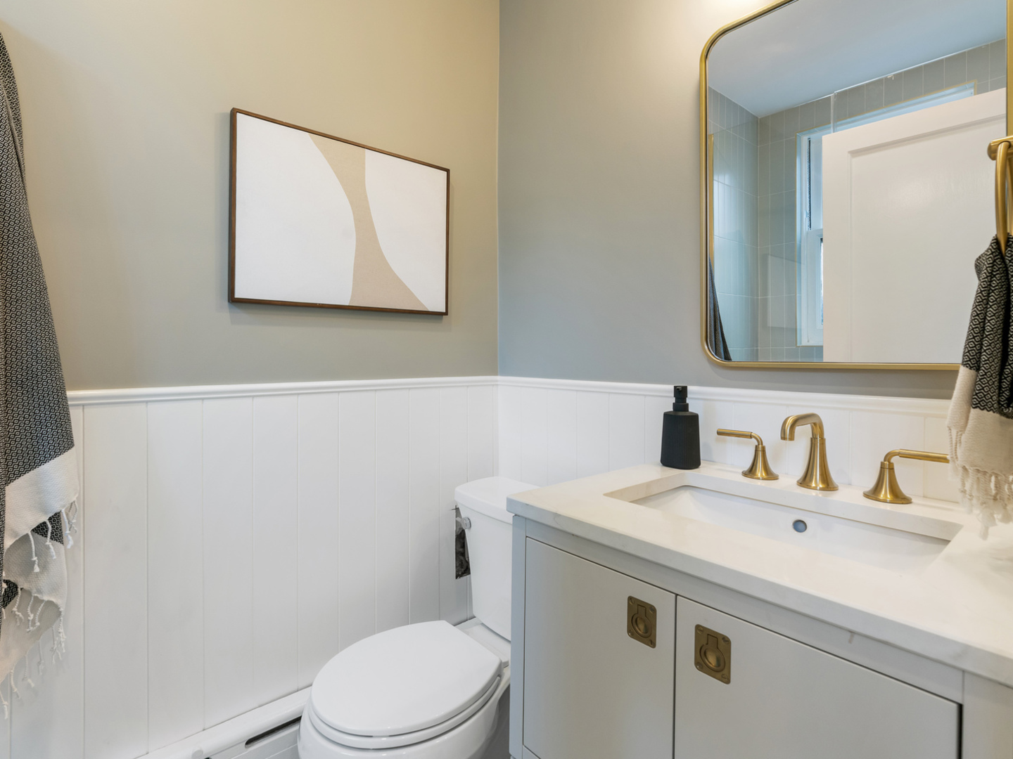 3800 N Lake Shore Drive Unit: 11E