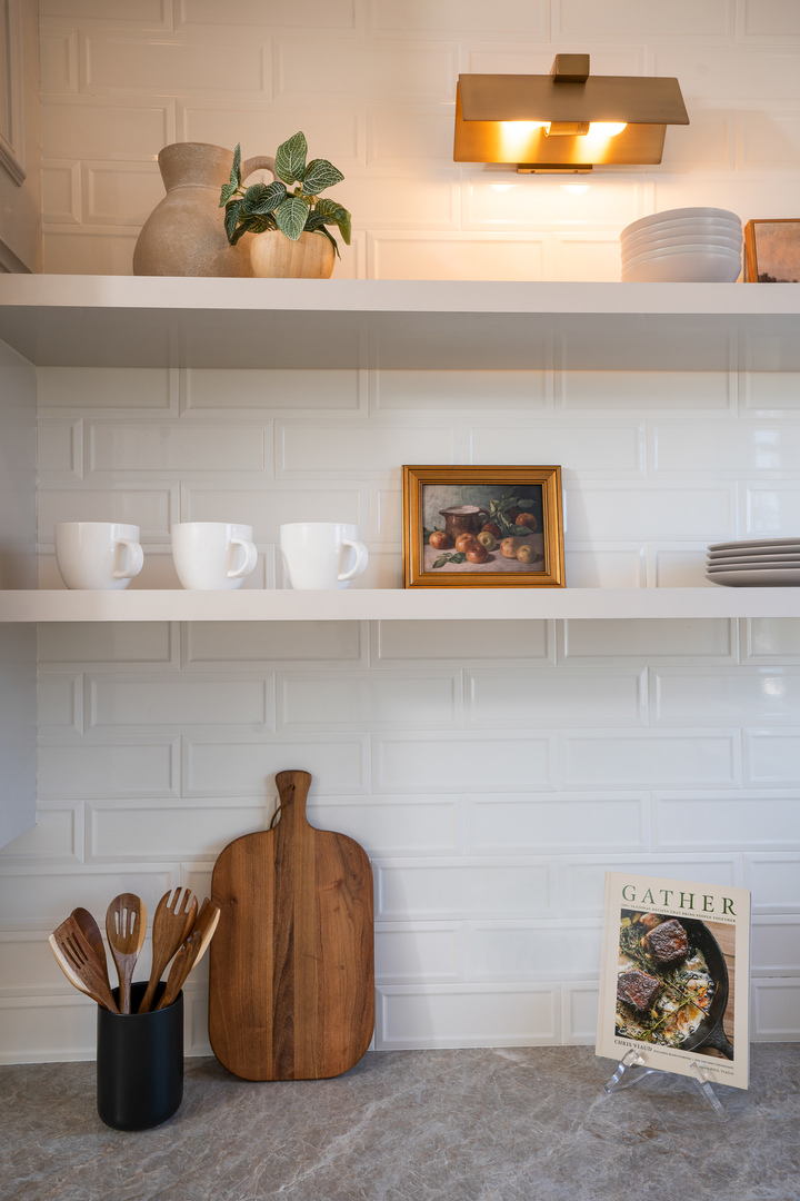 3800 N Lake Shore Drive Unit: 11E