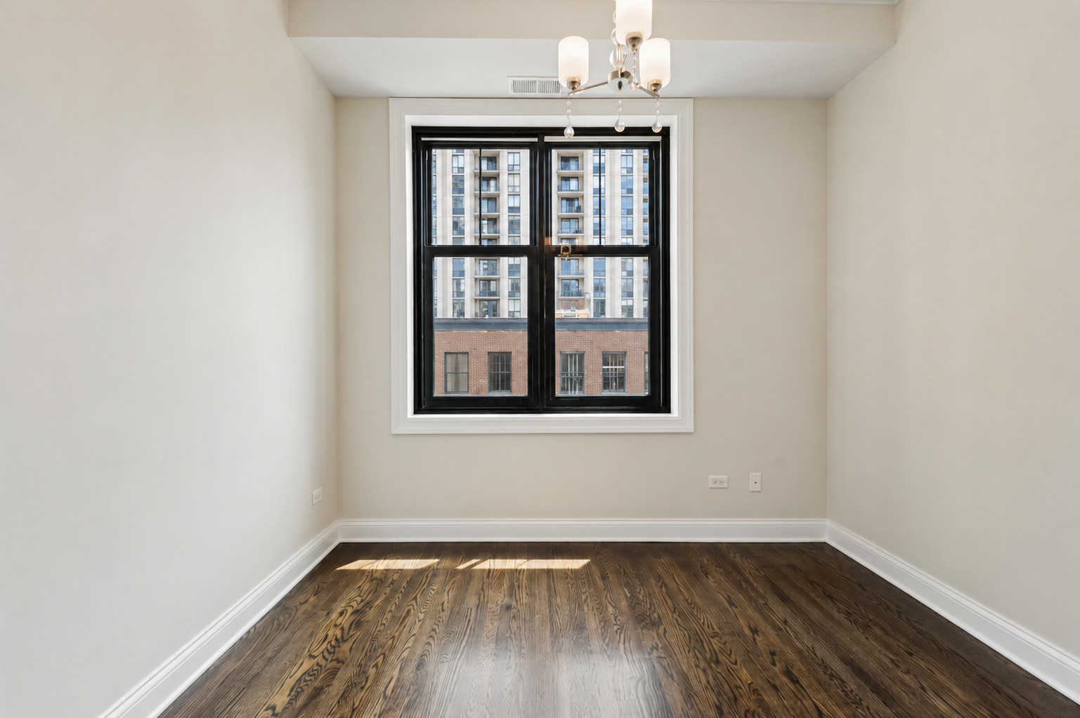 30 W ERIE Street Unit: 501