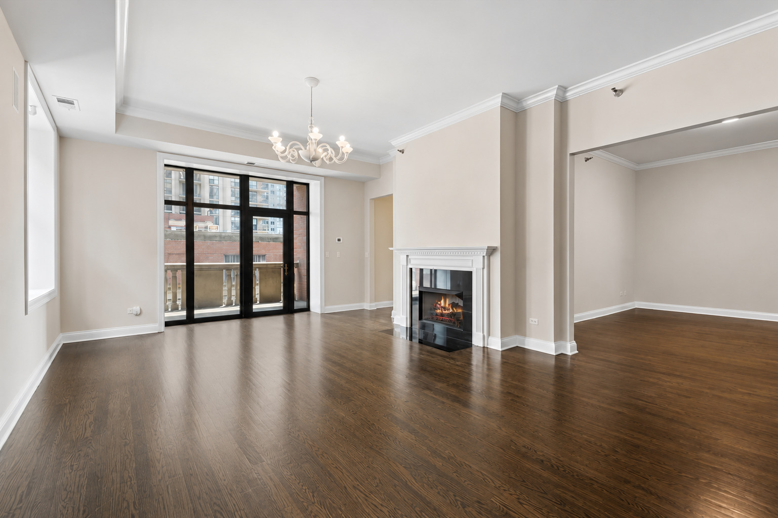 30 W ERIE Street Unit: 501