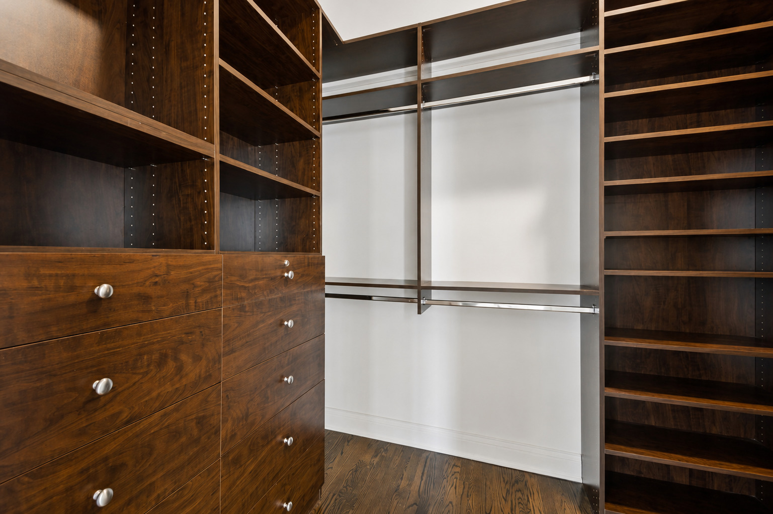 30 W ERIE Street Unit: 501