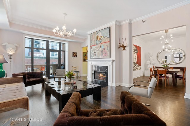 30 W ERIE Street Unit: 501