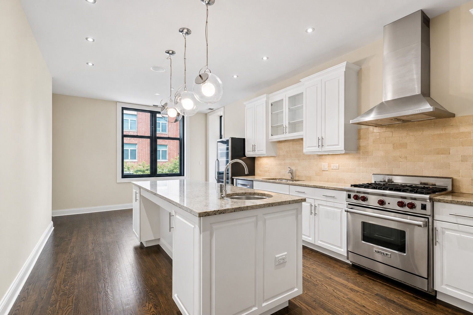 30 W ERIE Street Unit: 501