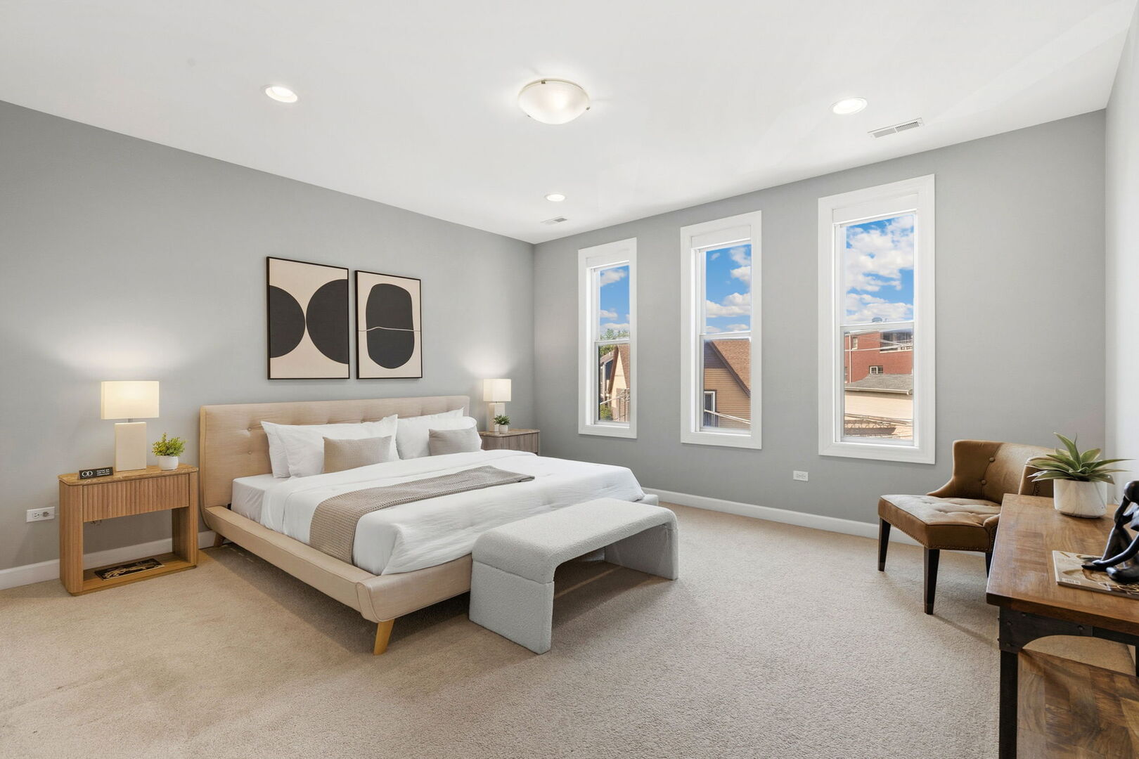 2936 N Lincoln Avenue Unit: 3S