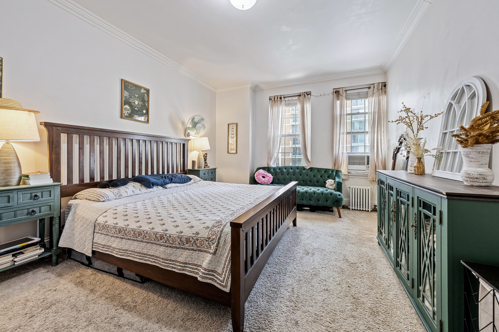 6101 N Sheridan Road Unit: 10C