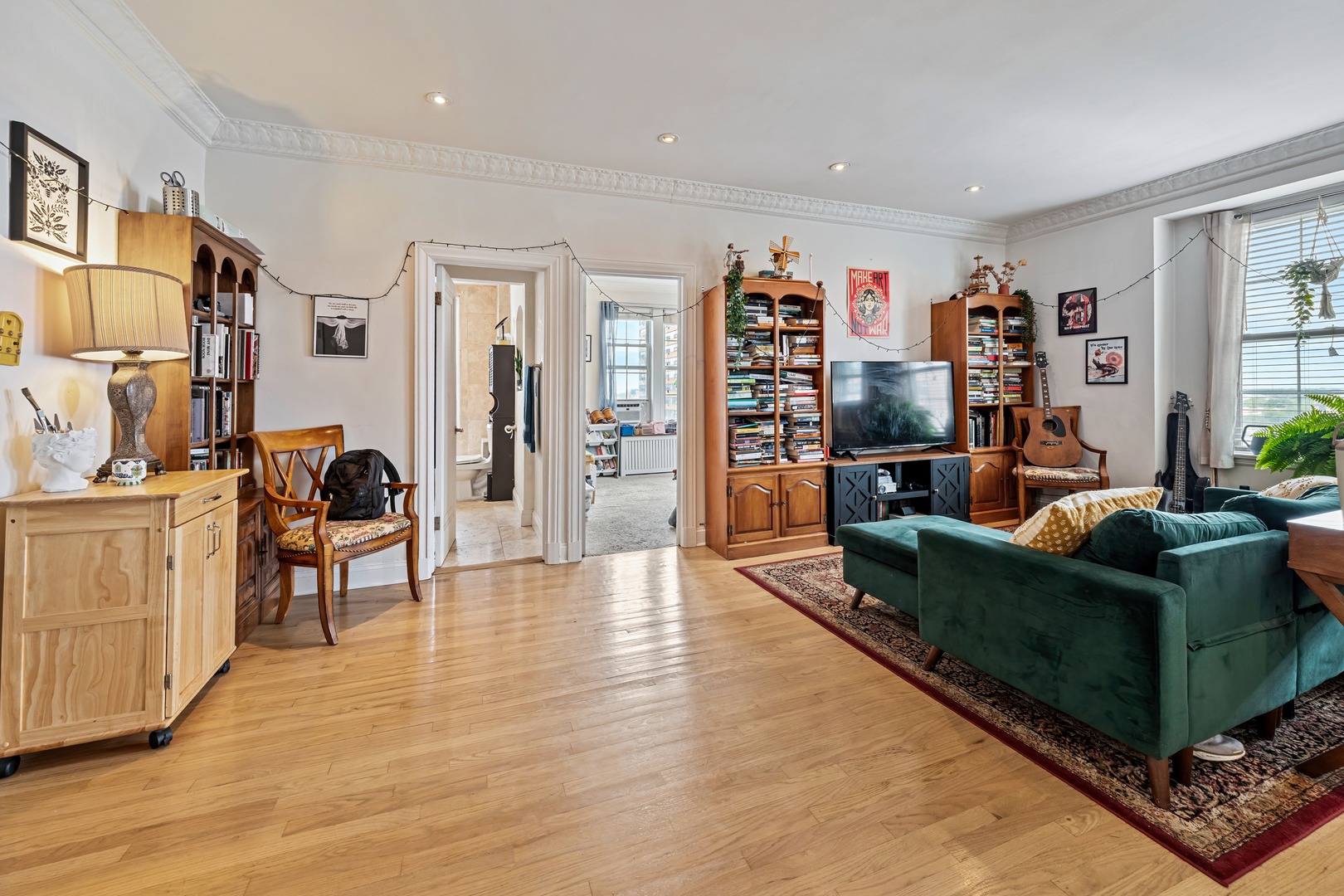6101 N Sheridan Road Unit: 10C