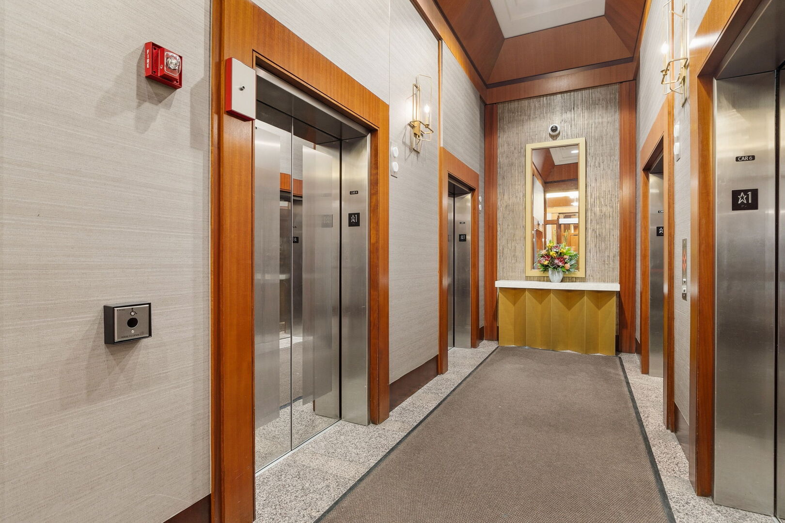 33 W Ontario Street Unit: 41EN