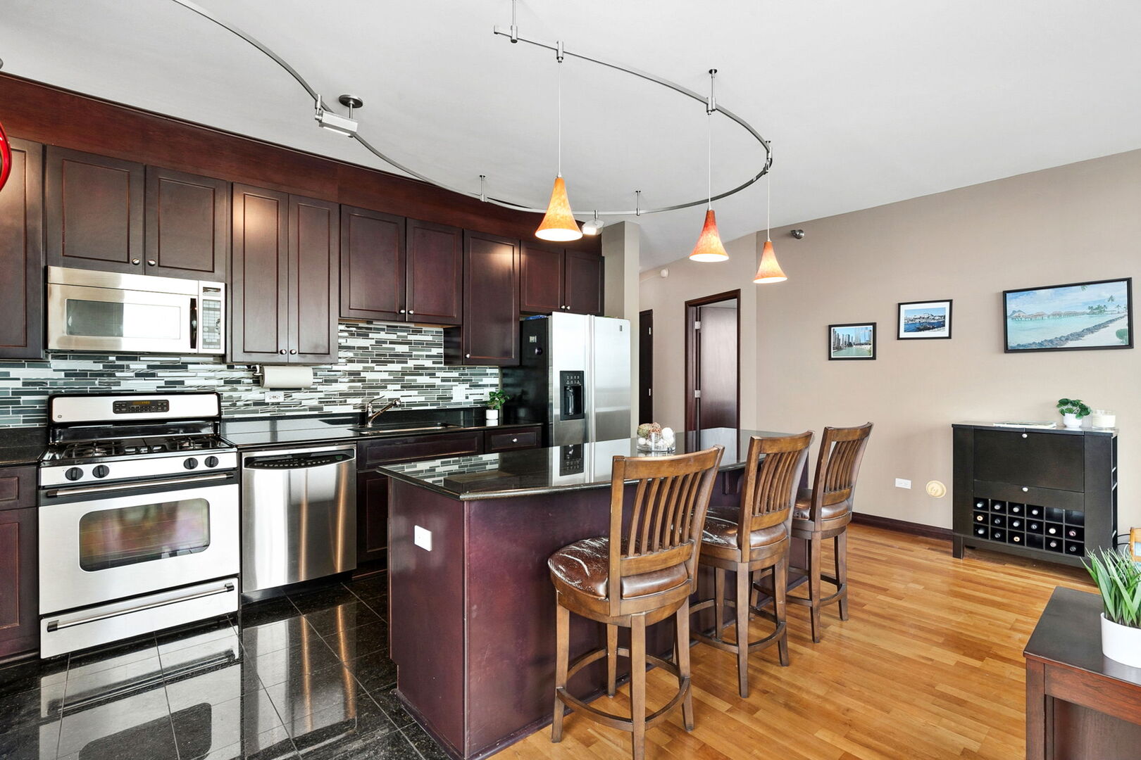 33 W Ontario Street Unit: 41EN