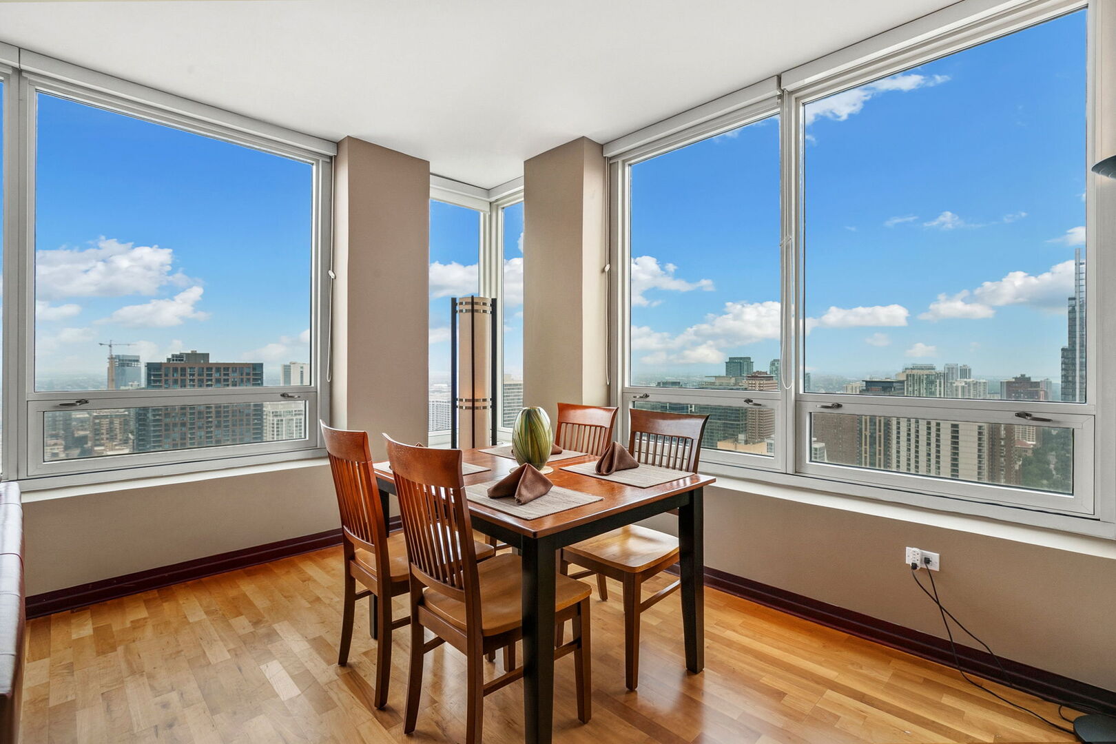 33 W Ontario Street Unit: 41EN