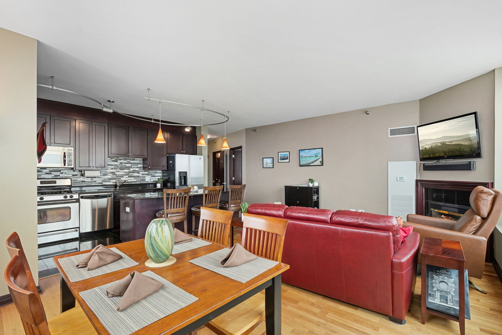 33 W Ontario Street Unit: 41EN